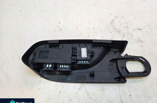 PANEL REGULACJI FOTELA PRAWY AUDI A4 B7 A6 C6 8E0959748A