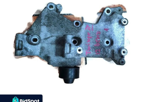 RENAULT TWINGO II 14r WSPORNIK MOCOWANIE ALTERNATORA 820058132