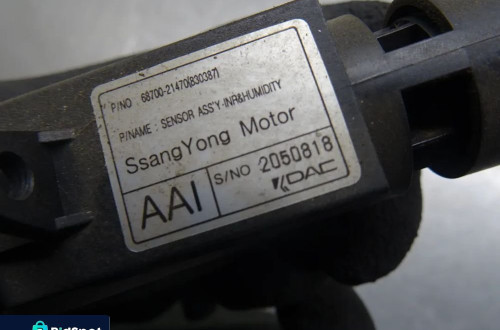 SSANGYONG RODIUS I 04-07 CZUJNIK TEMPERATURY ZEWNĘTRZNEJ 68700-21470