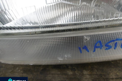 Lampa lewa Master + kierunek TYC EUROPA