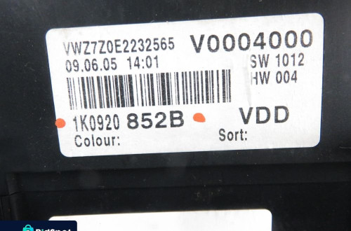 LICZNIK VW GOLF V 1.9 TDI 1K0920852B