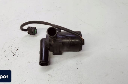 DODATKOWA POMPA WODY WEBASTO AUDI A6 C6 9005470E