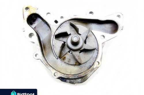 Pompa Wody 2.5 V6 Cirrus Stratus Sebring Galant