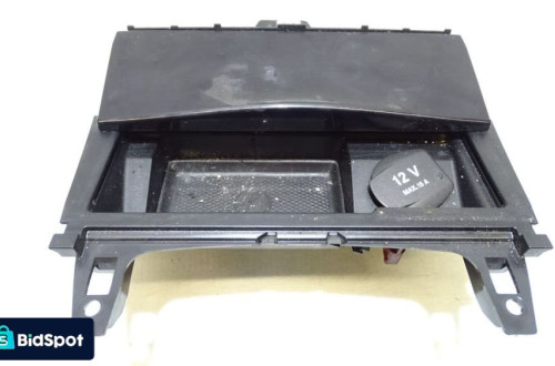 POPIELNICZKA MERCEDES-BENZ W204 C 200 CDI A2046801350