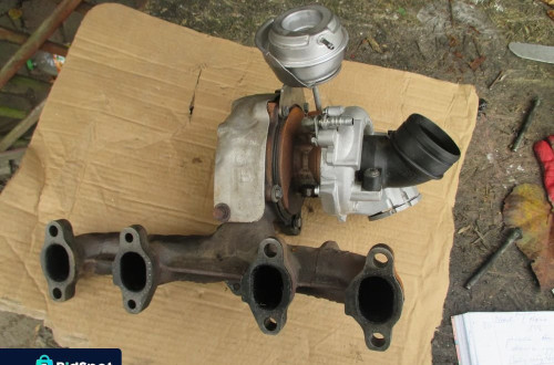 Turbosprężarkę VW Passat B6 Touran Golf Caddy  1.9TDI 03G253010 GT1646V
