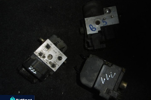 STEROWNIK Pompa ABS PASSAT AUDI 8E0614111