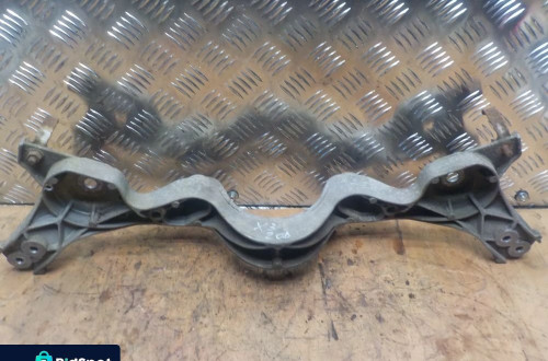 BMW X3 E83 2.0D ŁAPA PODPORA WAŁU 3448032