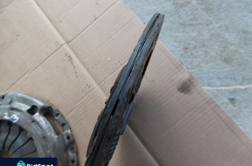 Sprzęgło dwumasowe docisk + tarcza IVECO DAILY 2,3 HPI