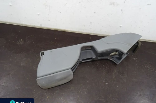 RENAULT LAGUNA I LIFT 1.8 TUNEL ŚRODKOWY