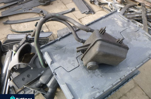 peugeot 607 zbiorniczek plynu wspomagania 9632497280