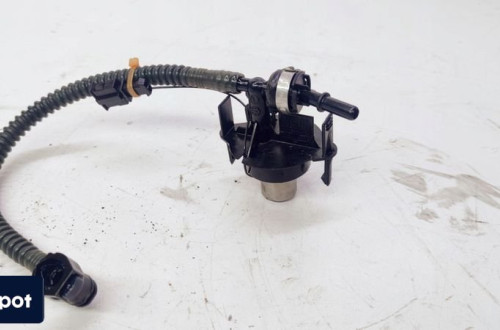 ZAWÓR PALIWA CZUJNIK AUDI A8 D4 4H0201559A