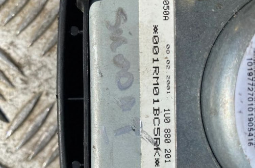 skoda octavia i poduszka powietrzna airbag kierowcy 1u0880201a