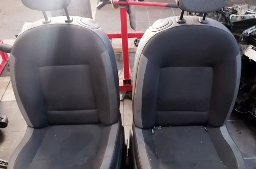 RENAULT TWINGO II 12r FOTELE KANAPA KOMPLET EUROPA