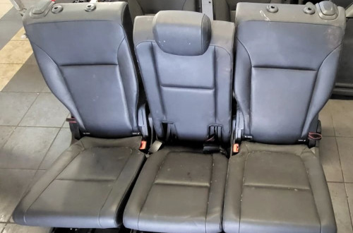 OPEL ZAFIRA C 14r FOTEL LEWY TYŁ II RZĄD