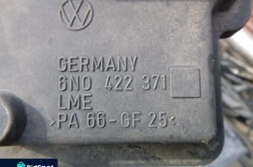vw polo 6n iii  zbiorniczek plynu wspomagania 6n0422371