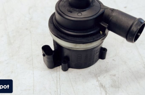 DODATKOWA POMPA WODY AUDI VW 03L965561A 2,0 TDI