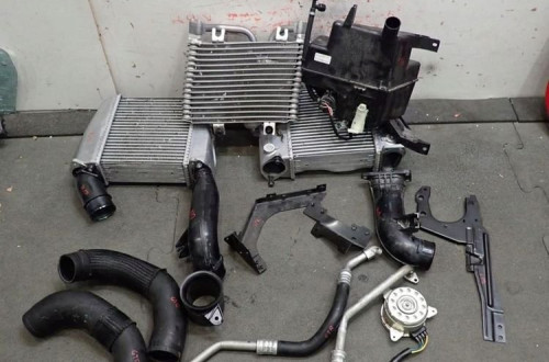 Wlot powietrza NISSAN GTR