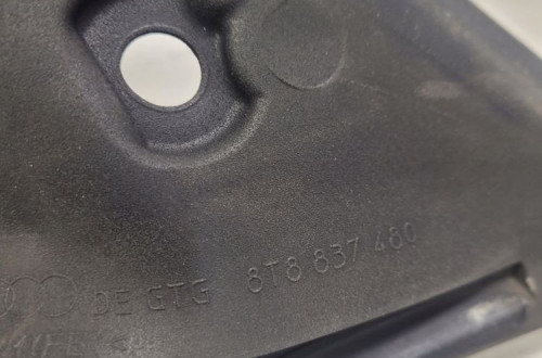 USZCZELKA DRZWI PRAWY PRZÓD AUDI A5 8T 8T8837480