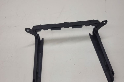 RAMKA UCHWYT JEDNOSTKI MMI AUDI A4 B8 A5 8K0858969