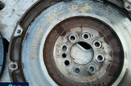 peugeot 307 2.0hdi 70kw sprzeglo tarcza dpocisk wieniec 323075010