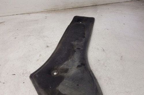 WYGŁUSZENIE PODŁUŻNICY LEWEJ AUDI Q5 8R 8R0863827