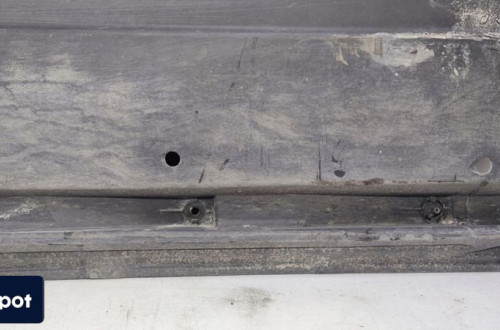 OSŁONA PŁYTA PODWOZIA LEWA AUDI A5 8T8825207B *2*