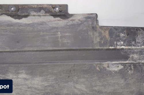 OSŁONA PŁYTA PODWOZIA LEWA AUDI A5 8T8825207B *2*