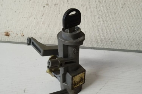 STACYJKA Z KLUCZYKIEM DAEWOO TICO