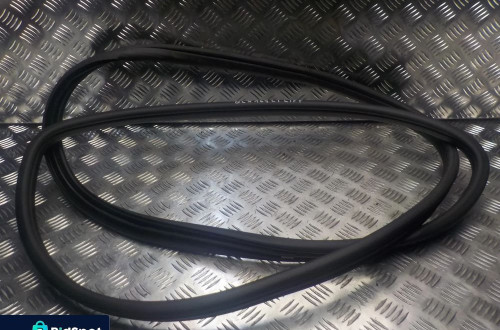 MERCEDES GL X164 USZCZELKA DRZWI LEWY TYŁ