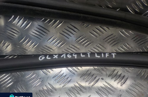 MERCEDES GL X164 USZCZELKA DRZWI LEWY TYŁ