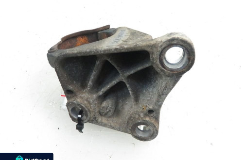 PODPORA PÓŁOSI RENAULT MASTER III 2.3 8200904226