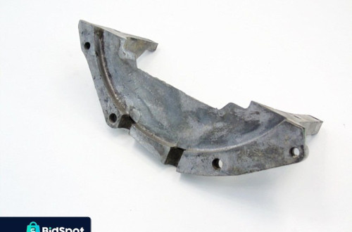 Łapa Łącznik Silnika Audi 100 C2 C3 1.9 B 10V Wh Avant Sedan 035199307E