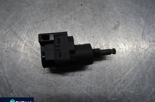 SKODA FABIA I LIFT 1.4B 75KM CZUJNIK ŚWIATEŁ 103650