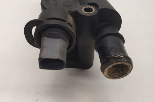 KRÓCIEC WODY AUDI A4 B7 2.0 TDI 038121132G