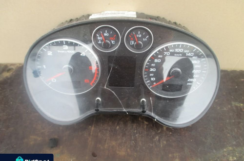 licznik zegar Audi A3 8P 2.0 8P0920932C