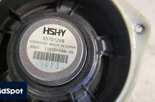 OPEL CORSA D 3D 12r GŁOŚNIK TYŁ 55701248