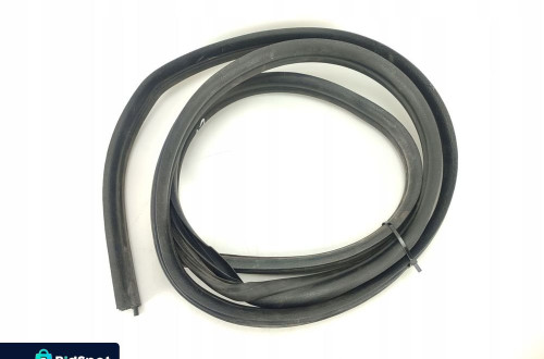 USZCZELKA DRZWI LEWY PRZÓD DACIA DUSTER I (2010-2013)