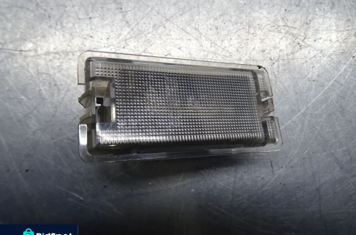RENAULT VEL SATIS LIFT LAMPKA OŚWIETLENIA KABINY 7700771935