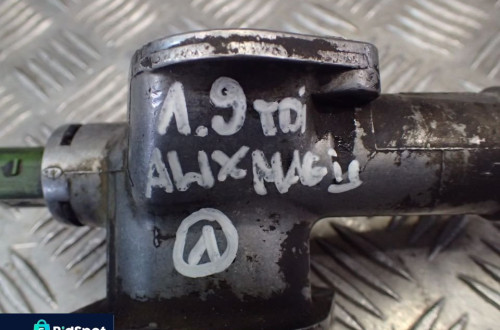 OBUDOWA TERMOSTATU VW 1,9 TDI AWX 038121133A RADOM