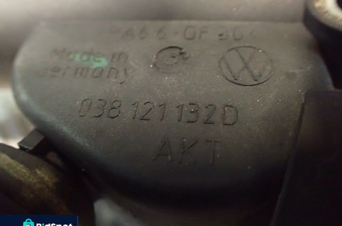 OBUDOWA TERMOSTATU VW 1,9 TDI BKC 038121132D RADOM