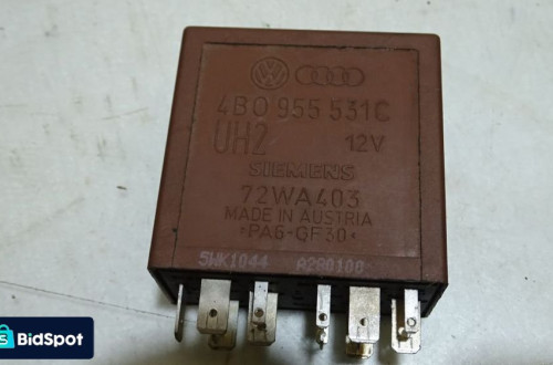 PRZEKAŹNIK WYCIERACZEK 389 VOLKSWAGEN PASSAT B5 FL 4B0955531C