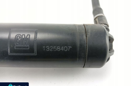 SPRYSKIWACZ LAMPY LEWY OPEL ASTRA J 13258407 Z179