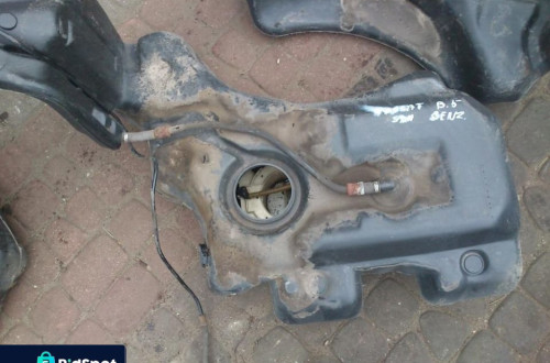 ZBIORNIK PALIWA VW PASSAT B5 SEDAN BENZYNA