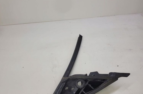 USZCZELKA SZYBY LEWA AUDI A3 CABRIO 8P7837565