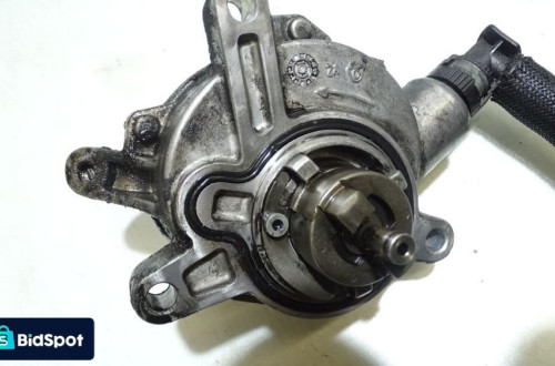 VACUM POMPA VOLVO XC70 II D5 AWD 30731825