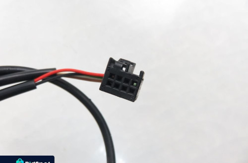 ZAMEK LEWY PRZEDNI MERCEDES wS203 2037200135038