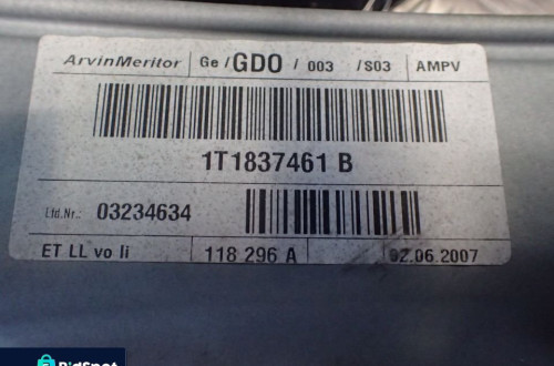 MECHANIZM SZYBY LEWY PRZÓD VW TOURAN 1T1837461B RADOM