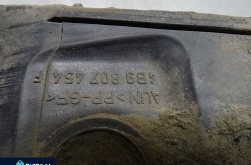 AUDI A6 C5 LIFT 01-04 3.0B ŚLIZG ZDERZAKA LEWY PRAWY TYŁ