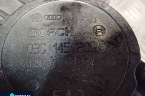 POMPA VACUM 03G145209C AUDI 2,0 TDI BRE RADOM