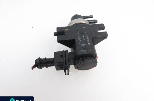 ZAWÓR PODCIŚNIENIA MITSUBISHI CARISMA 1.9 72190343